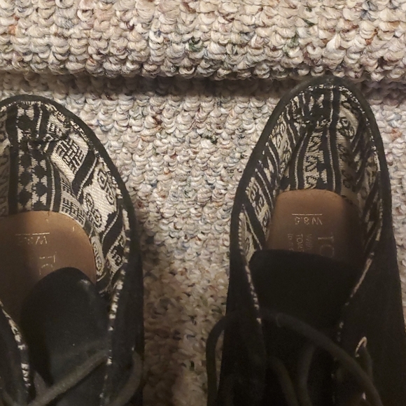 toms black lace up wedge heels - Picture 3 of 4